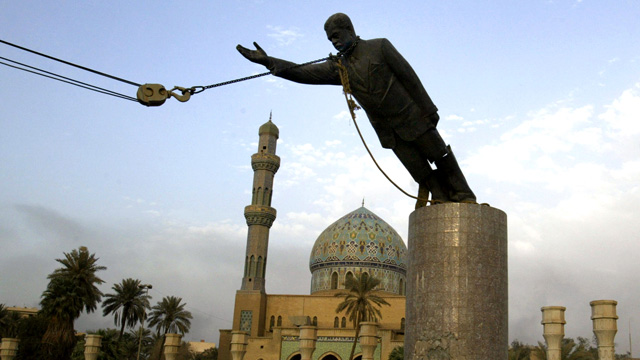 Statue - Saddam Hussein