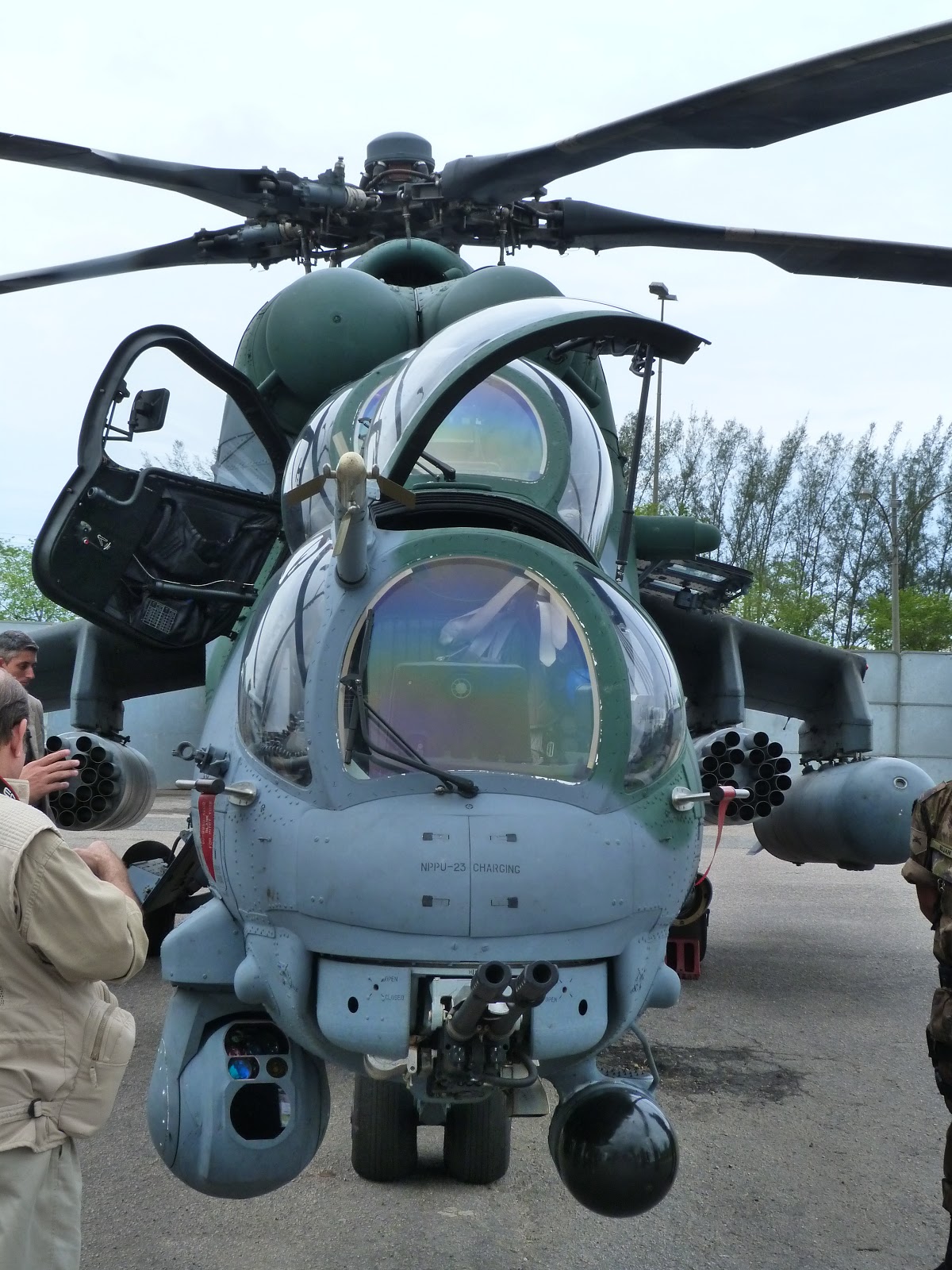 22 de Novembro Base Aérea de Porto Velho – Os três últimos helicóptero Mil Mi-35M