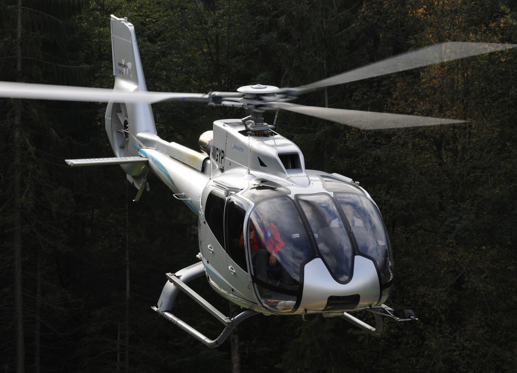 Novo helicóptero EC130 T2 chega ao Brasil