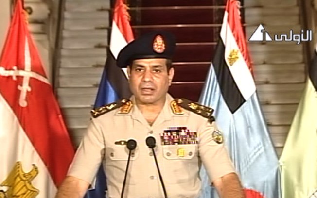 Abdel Fatah al Sisi: de esperança de renovação militar a algoz de Mursi