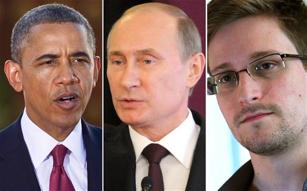 Obama e Putin conversam por telefone após Snowden pedir asilo à Rússia