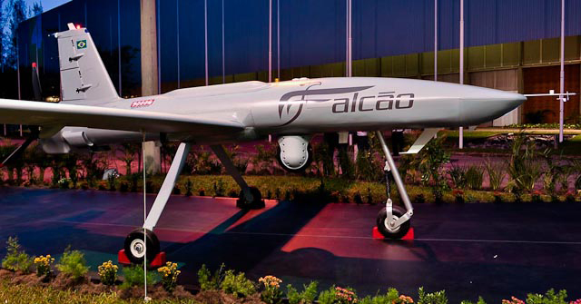 Primeiro drone militar do Brasil deve começar a voar em 2014