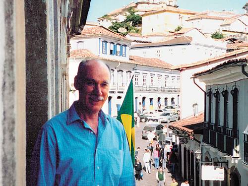 Professor Kenneth Maxwell, que participa do Festival de História em Diamantina