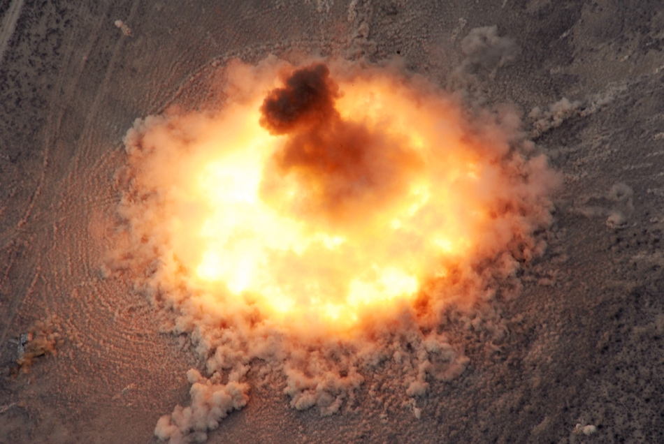 explosion-of-df-15cs-warhead