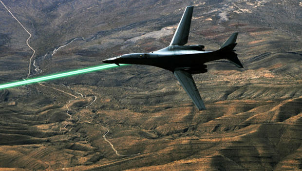 DARPA desenvolve laser antimísseis para equipar aeronaves