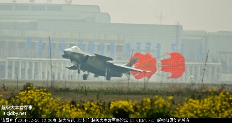 J-20 2011 high speed taxi tests 20.2.14 - 1 l