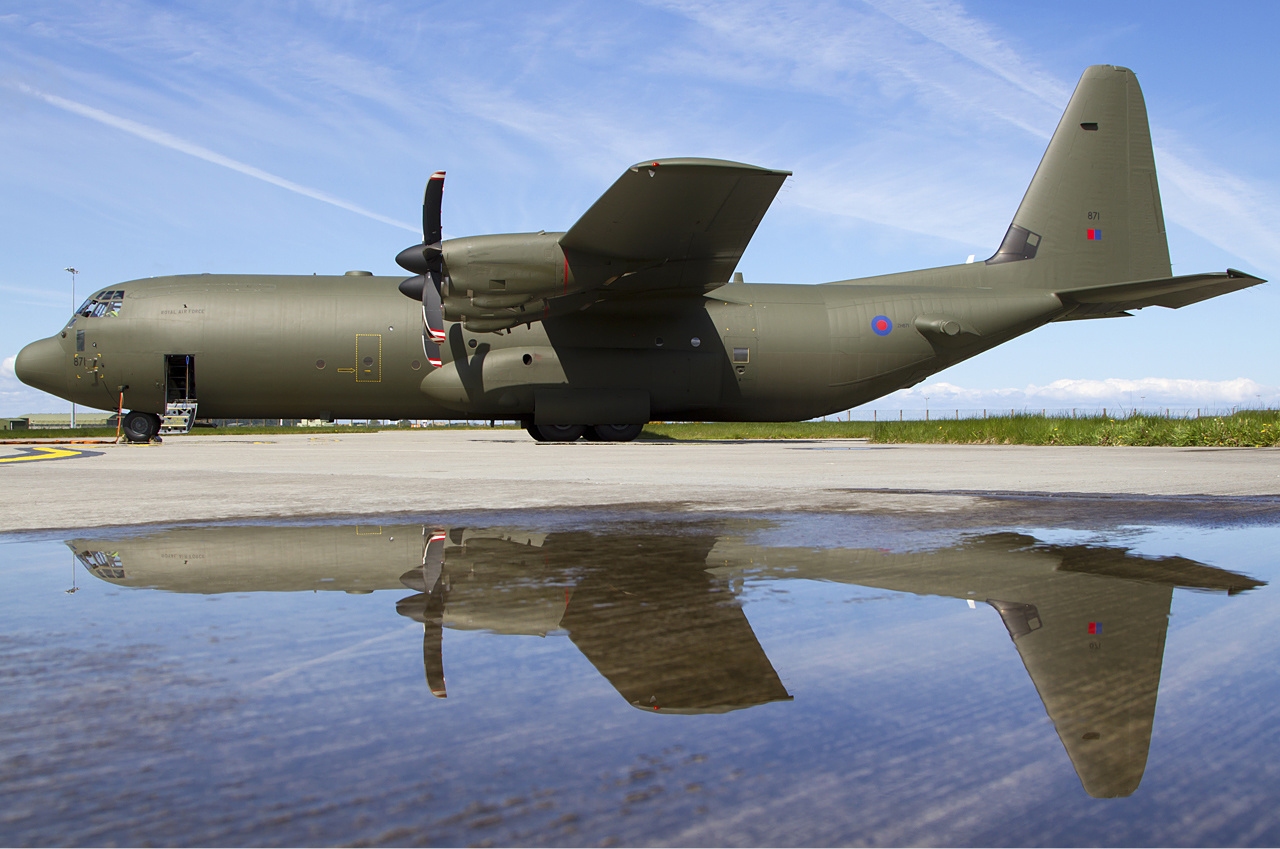 Royal_Air_Force_Lockheed_Martin_C-130J-30_Hercules_C4_(L-382)_Lofting-11