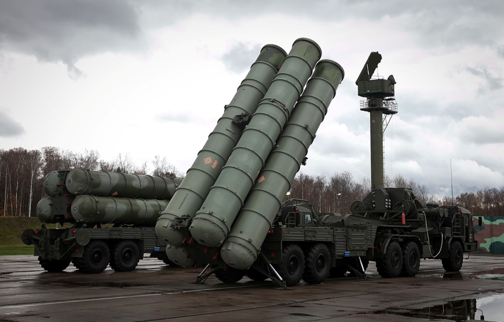 S-400-Triumph-Air-Defence-Missile-System-Russian-SA-21-Growler-S-40