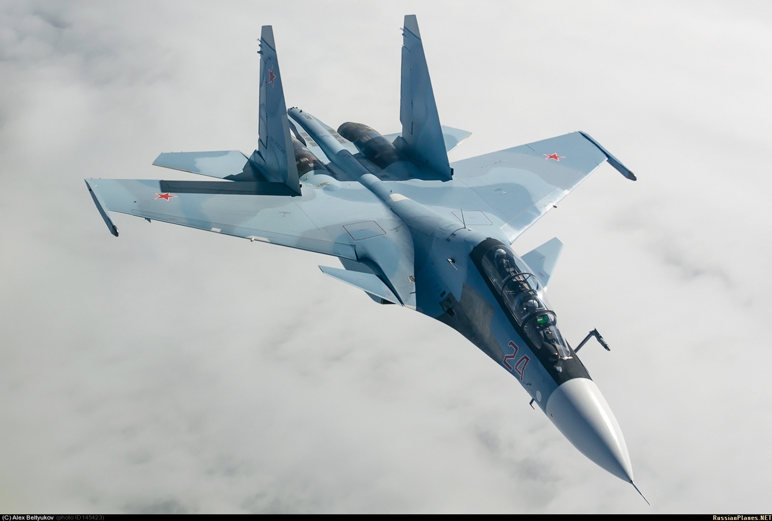 Marinha Russa assina contrato de aquisição de caças Su-30SM