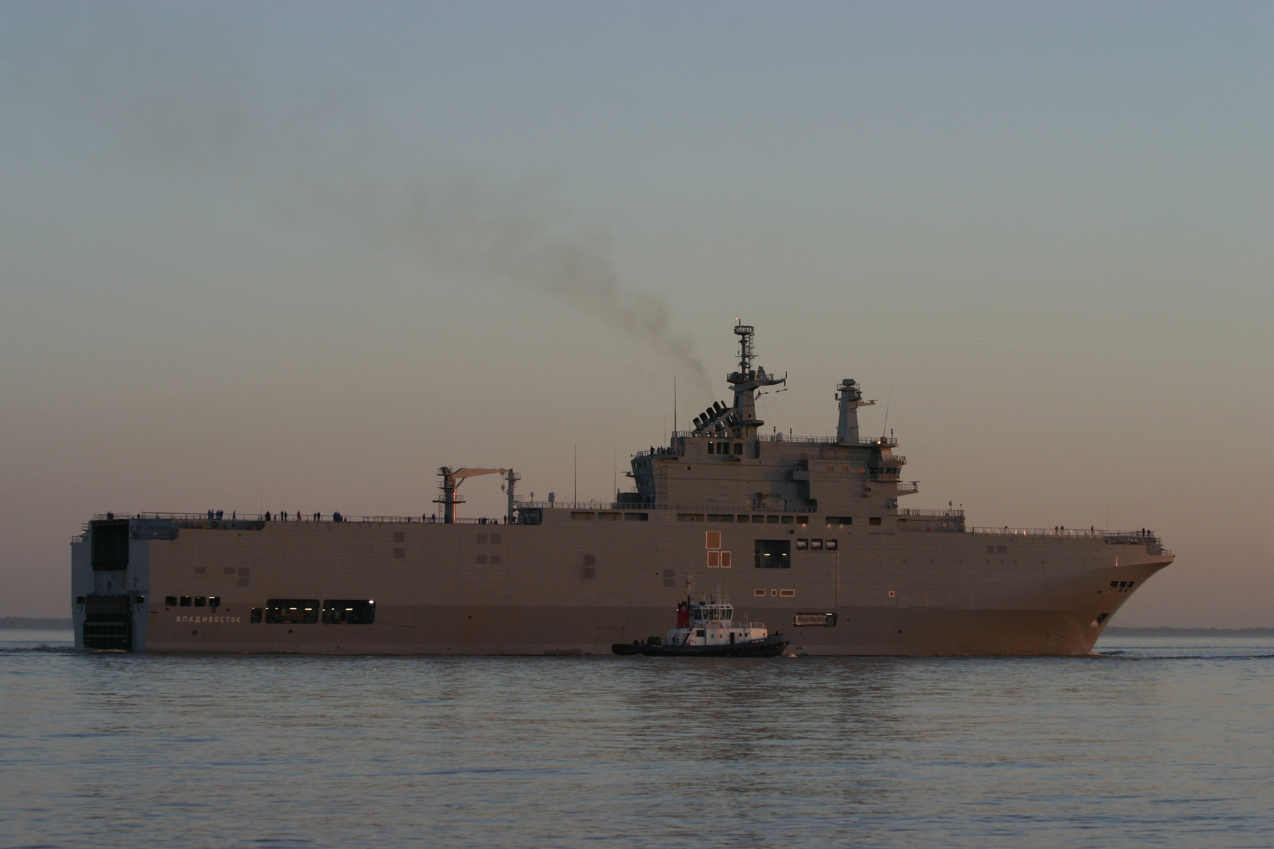 França declara sua recusa em fornecer o primeiro BPC Vladivostok à Marinha Russa