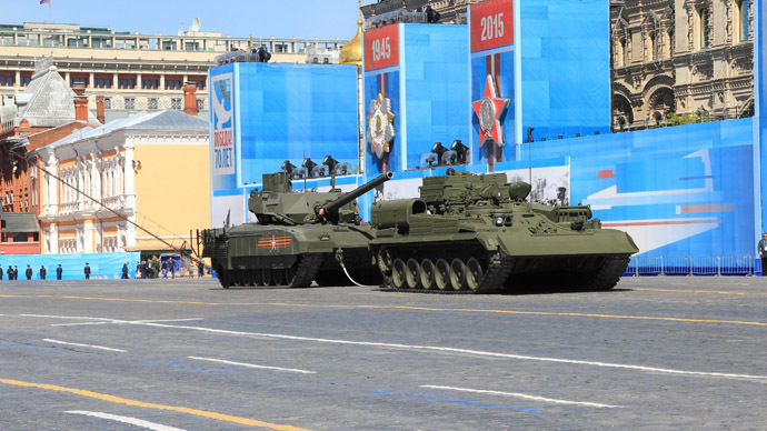 tank-stuck-moscow-parade