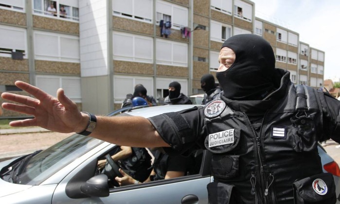 ‘Onda de brutalidade está cada vez mais difícil de conter’, avalia sociólogo francês