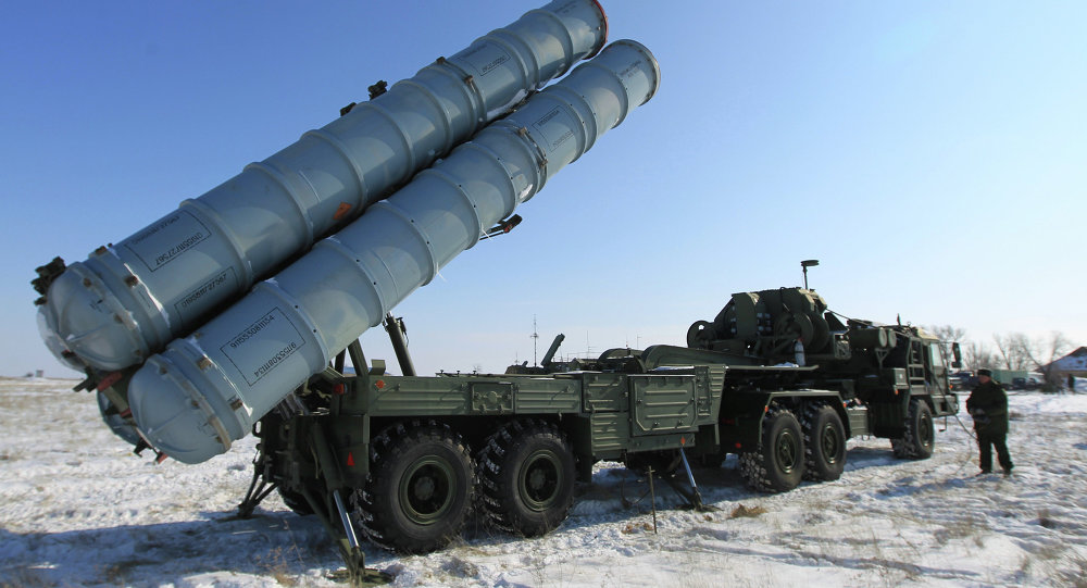 Rússia usa sistemas S-400 para proteger espaço aéreo na Sibéria