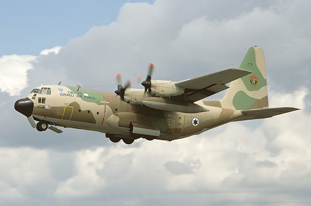 Lockheed_C-130H_Hercules_(L-382)_(Karnaf),_Israel_-_Air_Force_AN1324616
