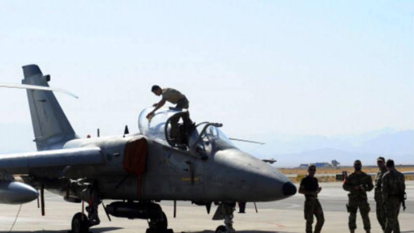 Militares da Otan: Otan está "seguindo de perto" a situação na fronteira sírio-turca após o incidente e a suposta violação do espaço aéreo turco