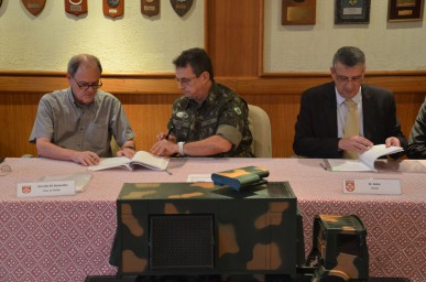 Centro Tecnológico do Exército, FAPEB e BRADAR celebram Acordo de Cooperação visando à conclusão do projeto do RADAR SABER M200