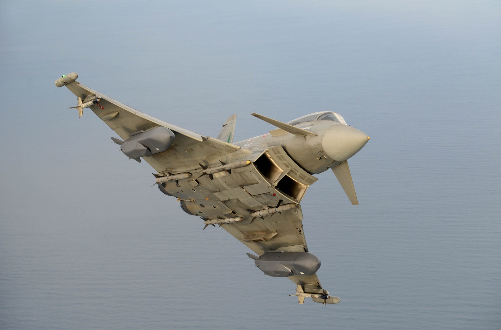 Eurofighter Typhoon deve assumir missões dos Tornado GR.4 em 2018