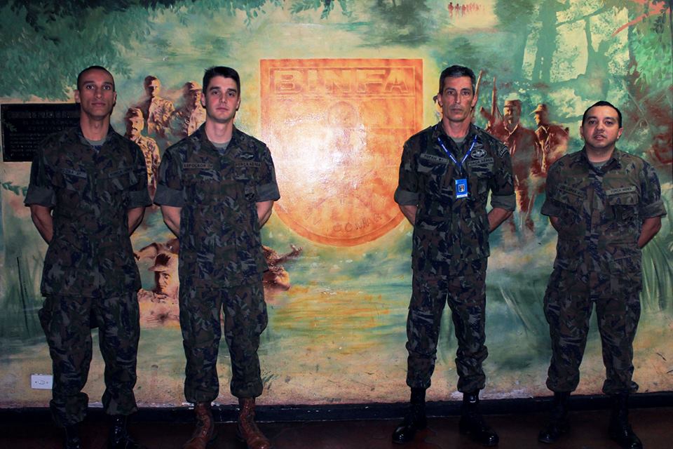 FAB PÉ DE POEIRA: BINFA-14 Batalhão Bandeirante recebe visita do COMGAR.