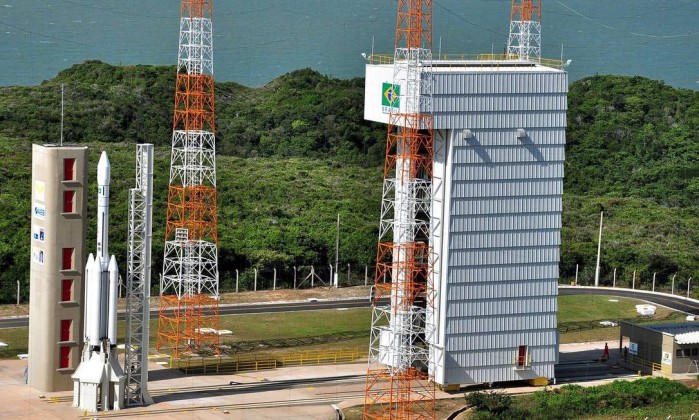 ESPAÇO: Brasil assume de vez negociação espacial com americanos