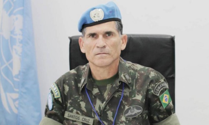 Ministro da Justiça convida General Carlos Alberto dos Santos Cruz para secretaria de Segurança   .