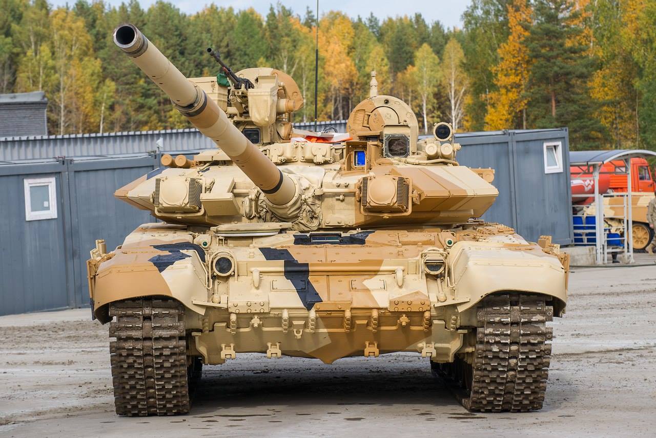 Exército egípcio comprará 1000 carros de combate russos T 90