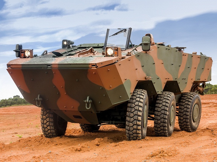 Iveco Veículos de Defesa oferece ao Exército Chileno seus veículos blindados  Guarani 6×6 e Freccia 8×8