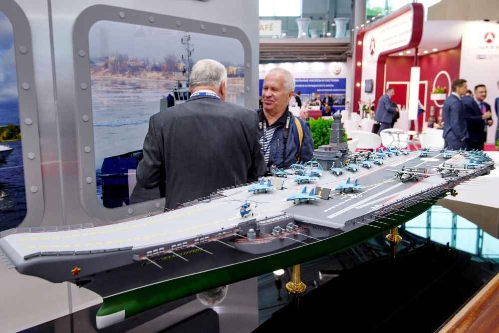 Apresentado em São Petersburgo mais um conceito do futuro  porta-aviões russo