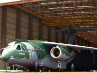 Vídeo Oficial: ROLLOUT do EMBRAER KC-390