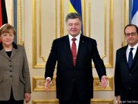 Ucrânia: Merkel e Hollande levam proposta de novo acordo de paz